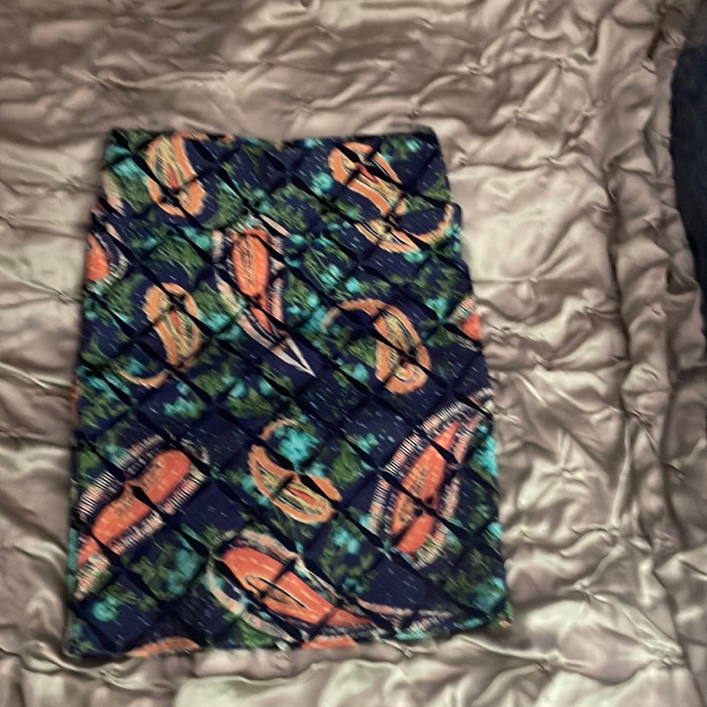 LulaRoe Cassi pencil skirt